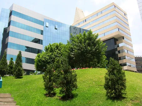 Edificio Real Seis en San Isidro, Lima
